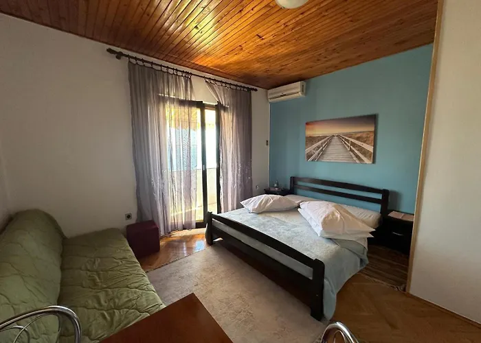 Apartments Milena