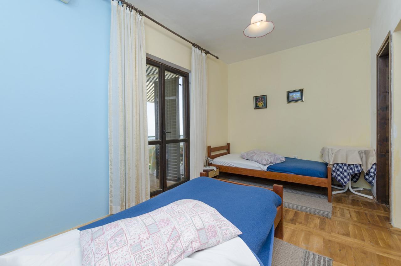 Apartment Milena *